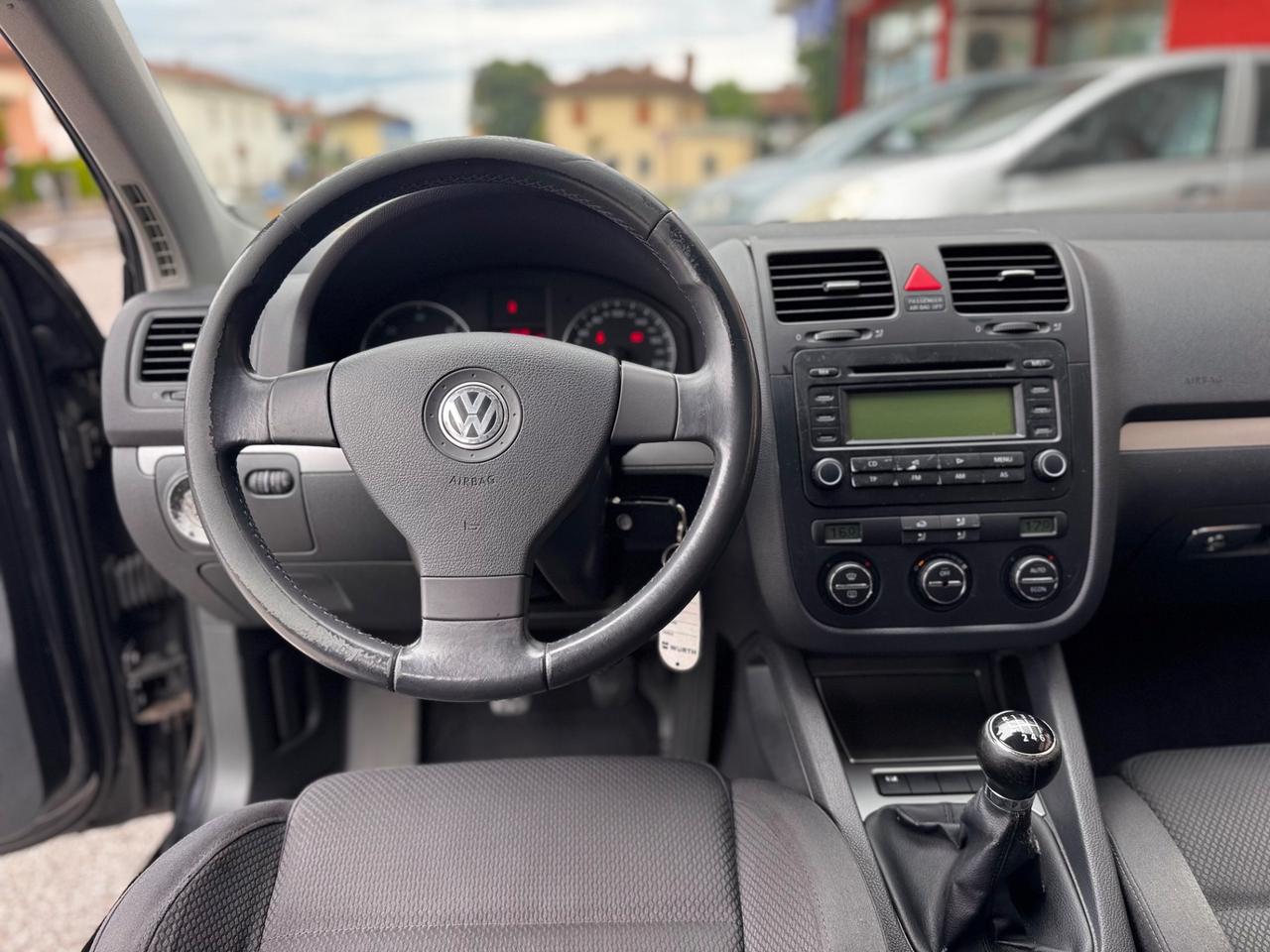 Volkswagen Golf 2.0 16V TDI 5p. Sportline