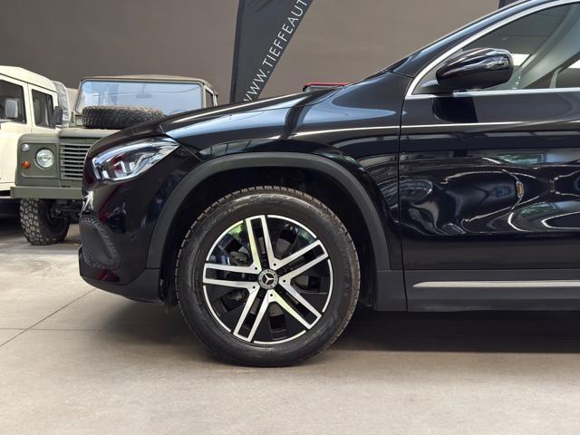 MERCEDES-BENZ GLA 180 d Automatic Business Extra