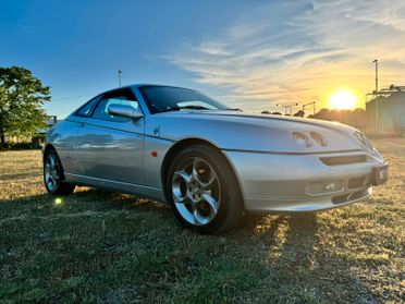 Alfa Romeo GTV 2.0 Twin Spark (916)