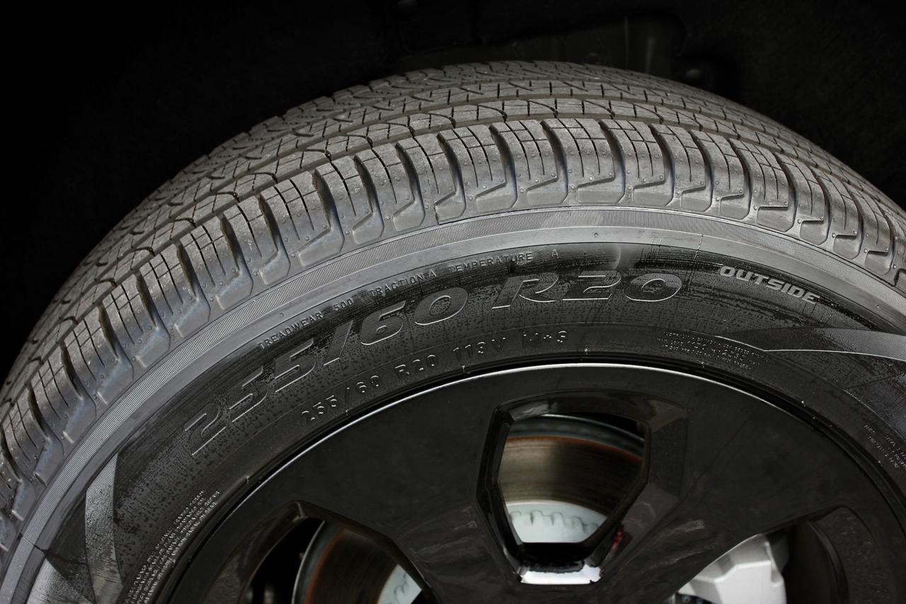 Land Rover Defender 3.0D 200 CV AWD Auto X-Dynamic SE