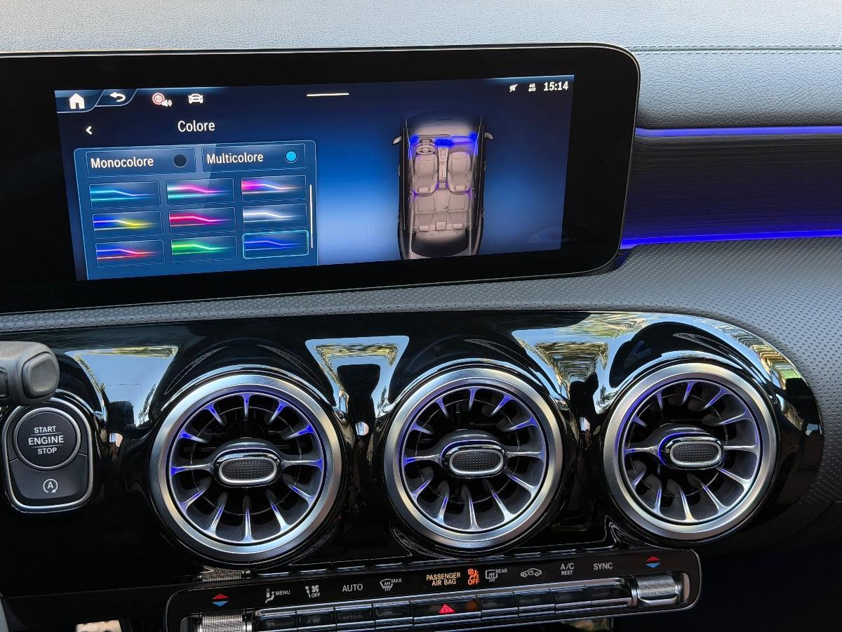 New Mercedes CLA 200d Premium AMG Night Edition 150CV