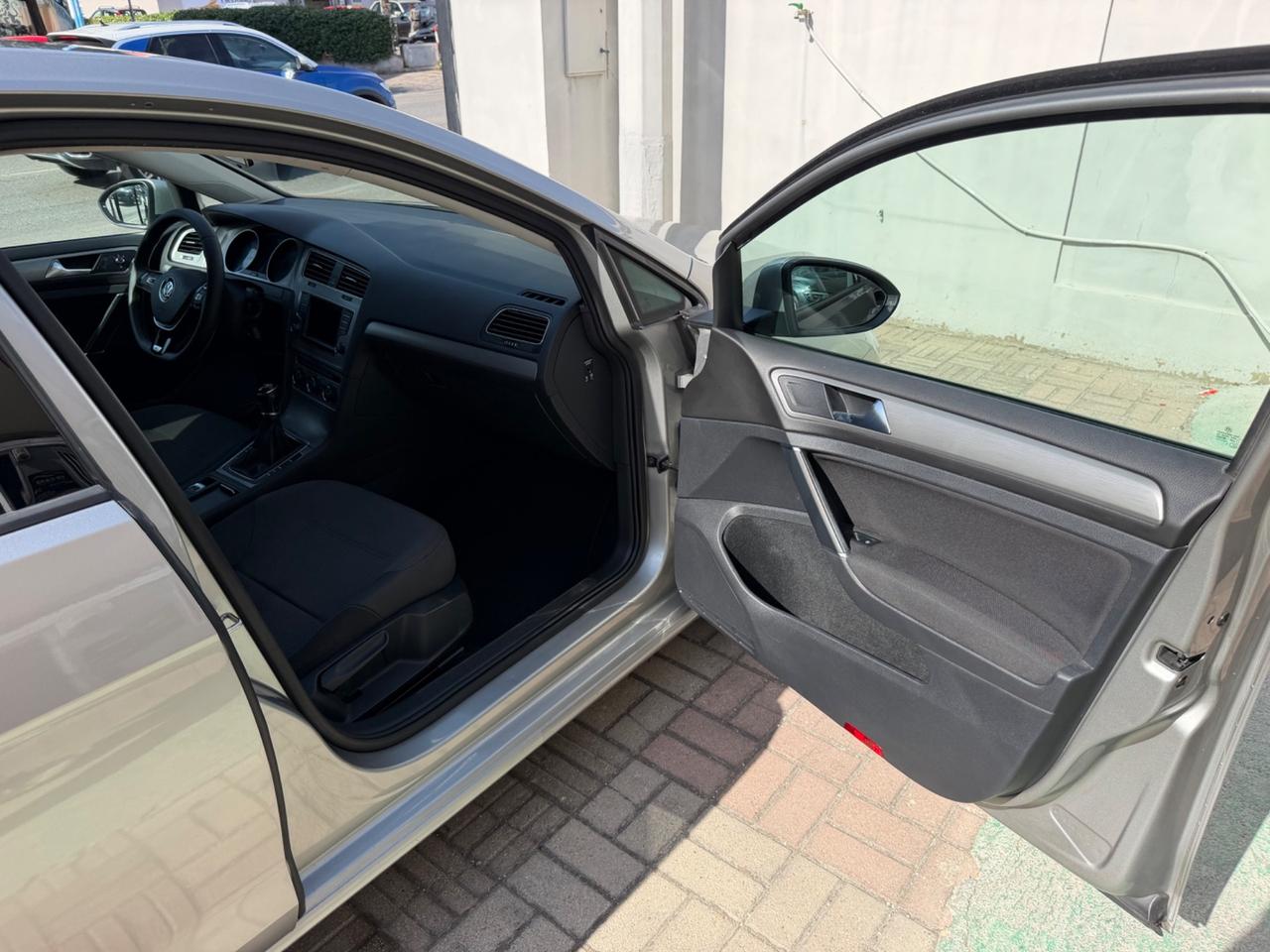 Volkswagen Golf 1.6 TDI BlueMotion - GARANZIA