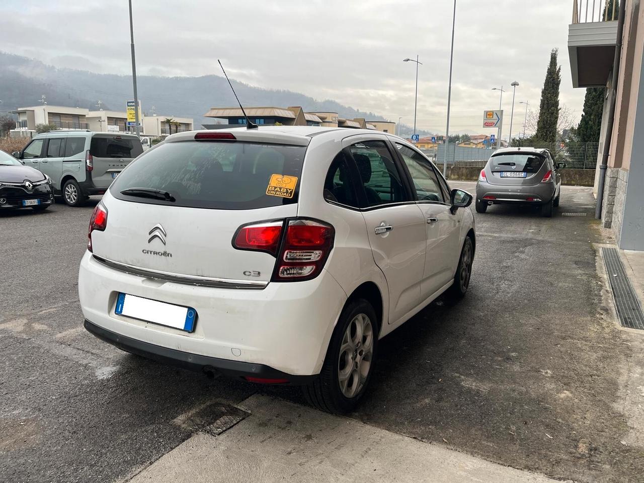 Citroen C3 1.2 puretech Exclusive 82cv-DISTRIBUZIONE FATTA