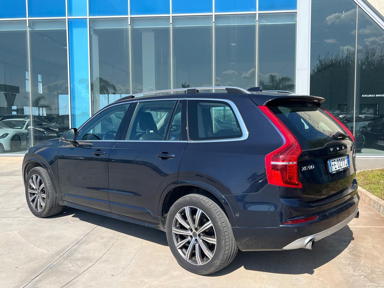 Volvo XC90 D5 AWD Geartronic 7 posti Momentum