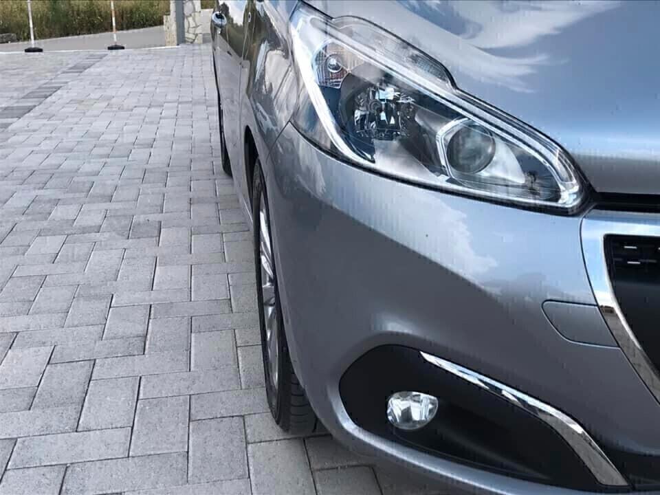 Peugeot 208 1.5 HDi 100 cv Allure 2019