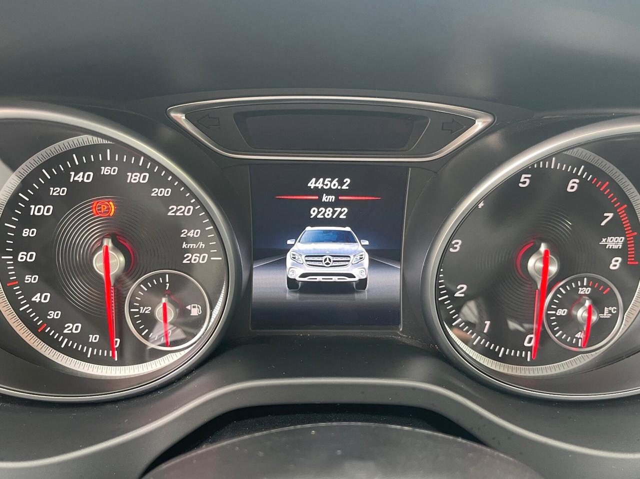 Mercedes-benz GLA 180 GLA 180 Sport