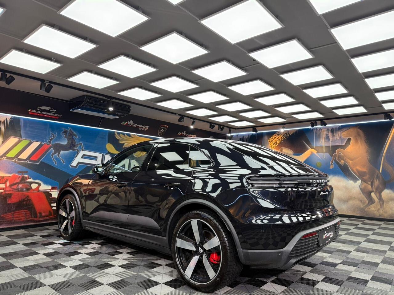 Porsche Macan 4S (810)