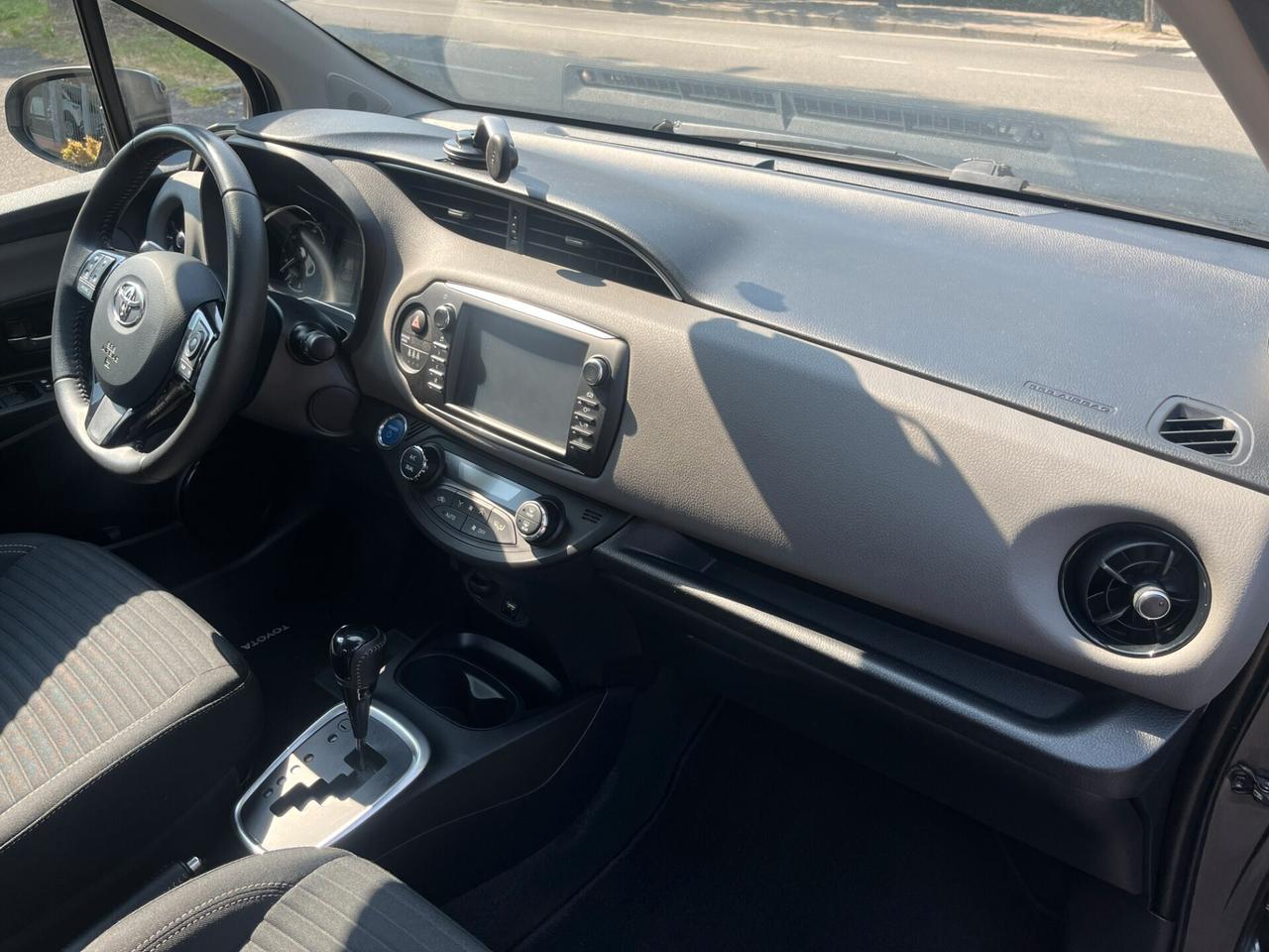 Toyota Yaris 1.5 Hybrid 5 porte Active