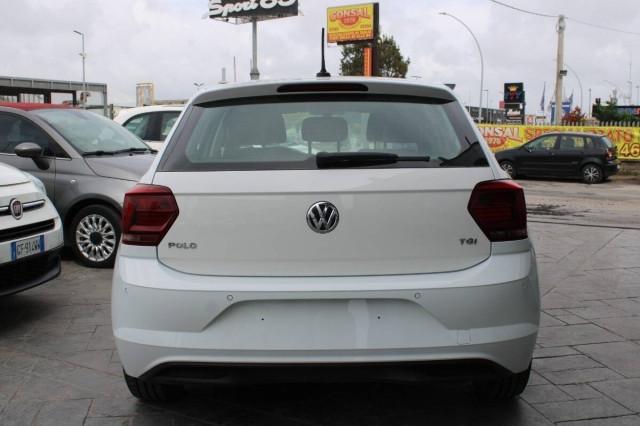 Volkswagen Polo 1.0 tsi Comfortline 95cv con Navigatore