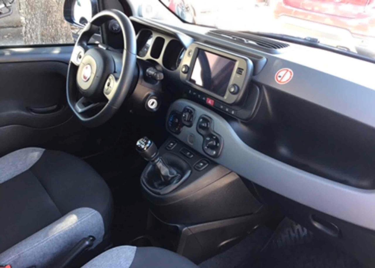 Fiat Panda Hybrid city life