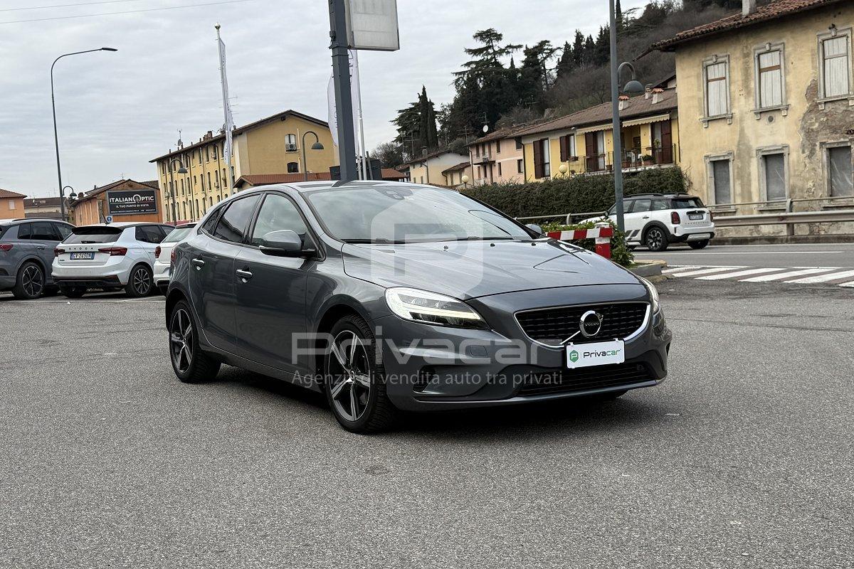 VOLVO V40 D2 Geartronic R-design Momentum