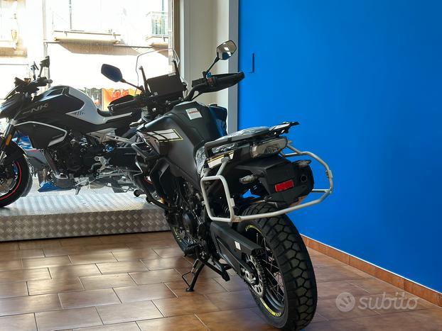 CF Moto MT 800 Explore tua a soli 98 euro al mese