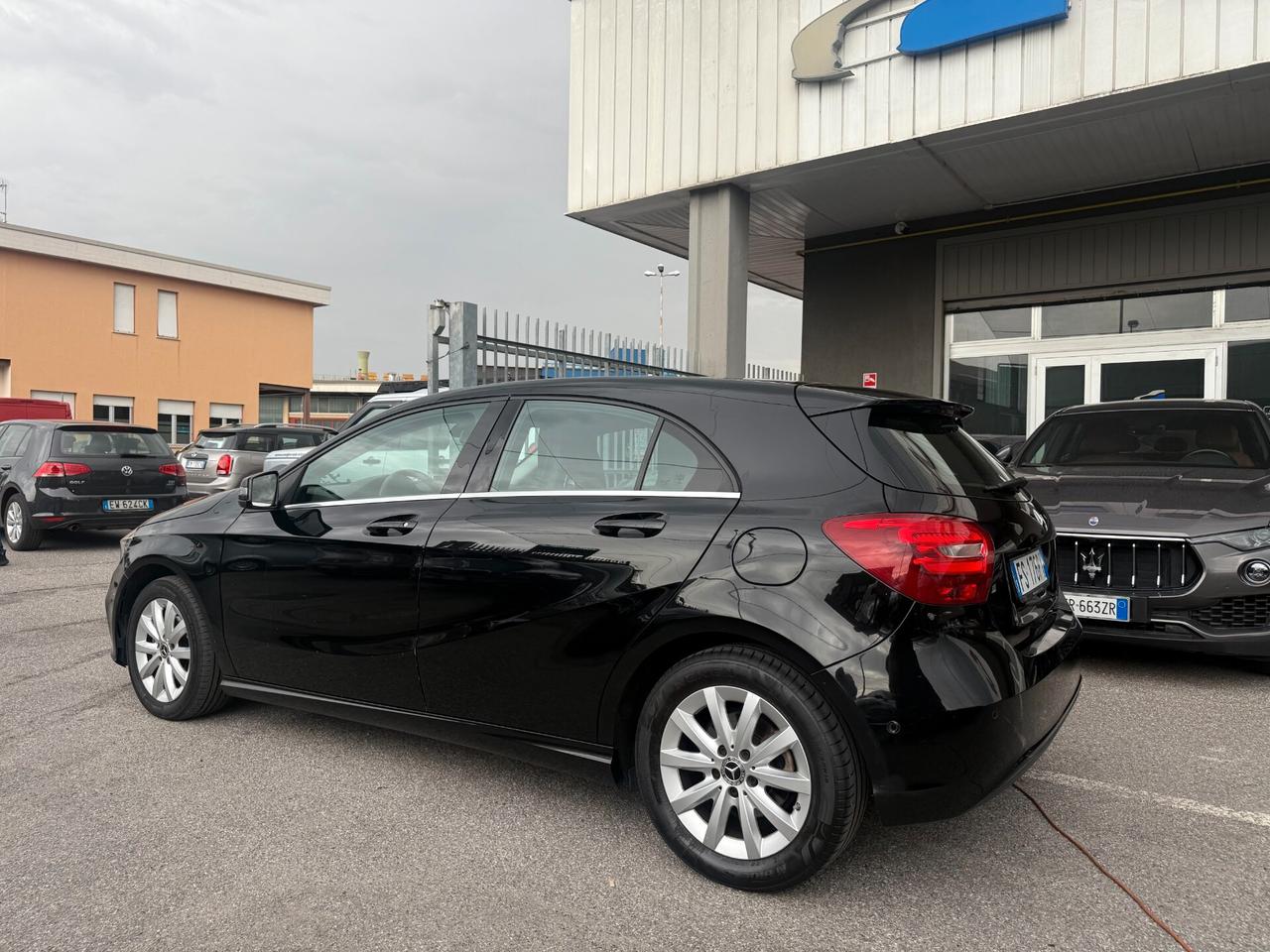 Mercedes-Benz A 180 A 180 d Sport EURO 6