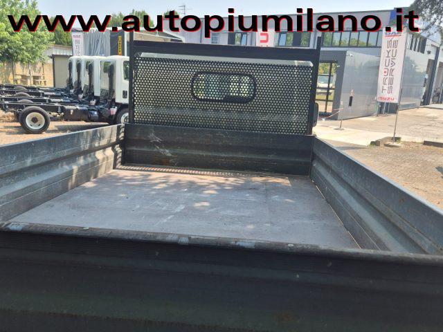 NISSAN Cabstar 35.13 2.5 TDI 130CV PC- RIBALTABILE TRILATERALE