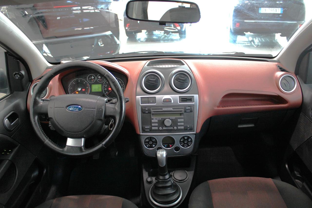FORD Fiesta 1.6 TDCi Ghia - 2006