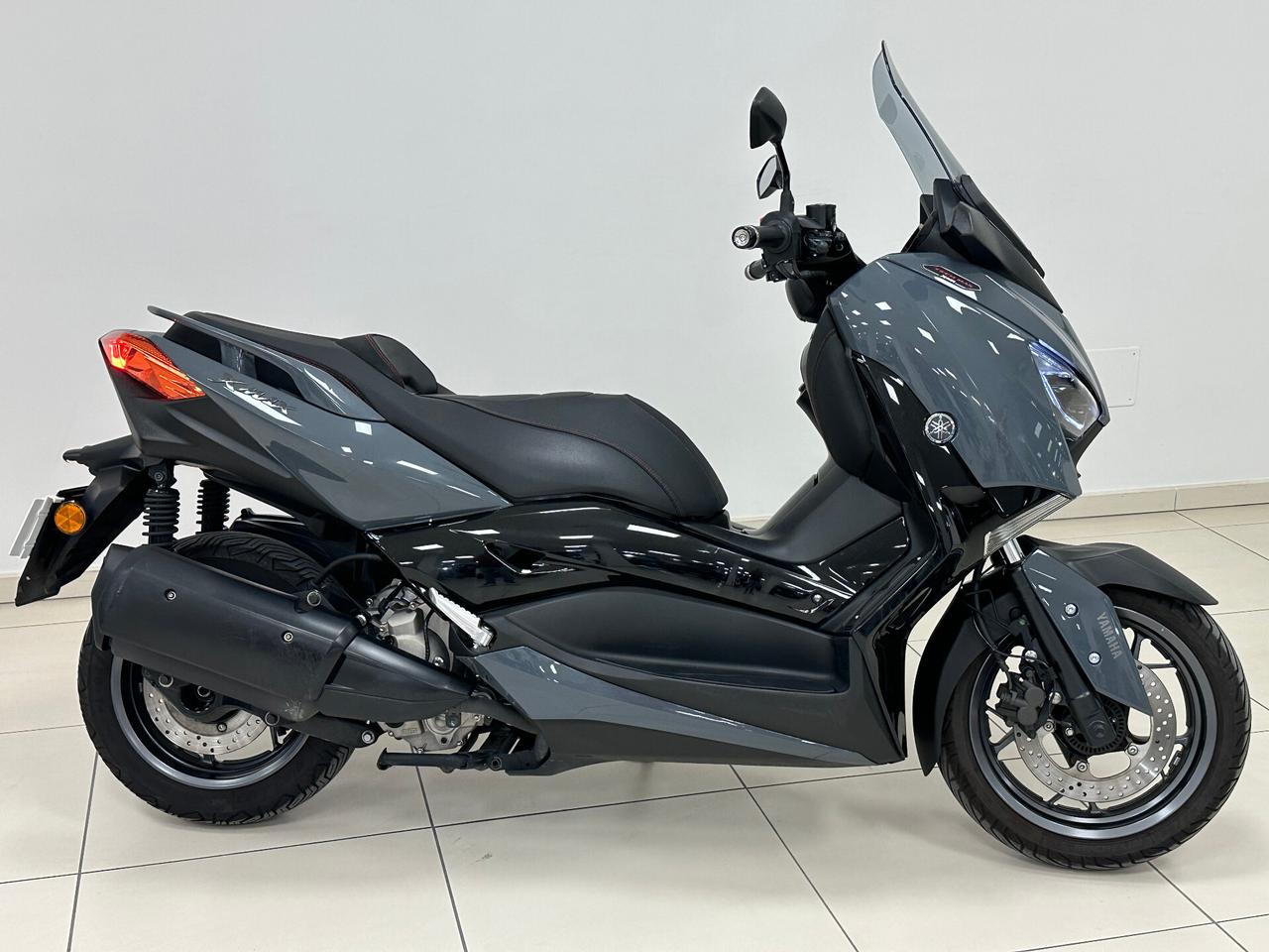 Yamaha X-Max 300 TECH MAX - 2022