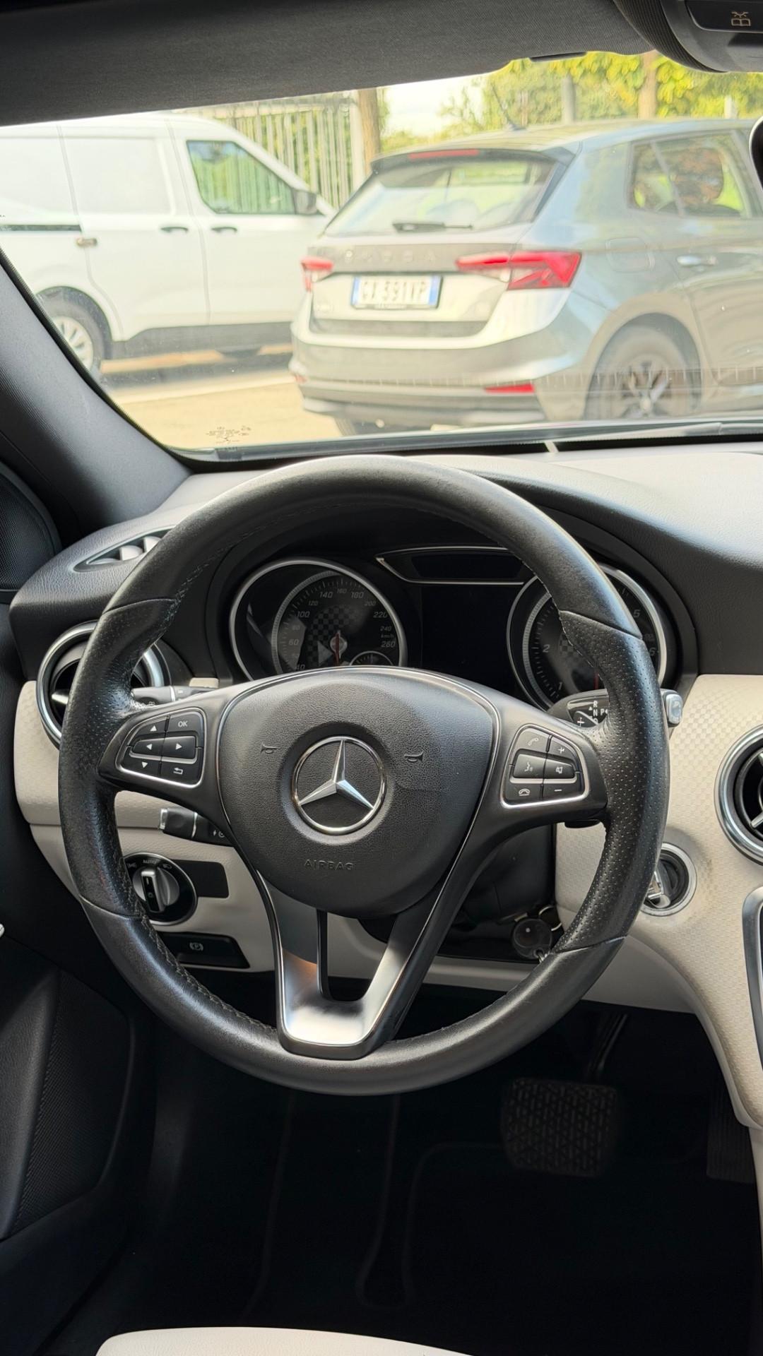 Mercedes-benz A 180 d Automatic Sport