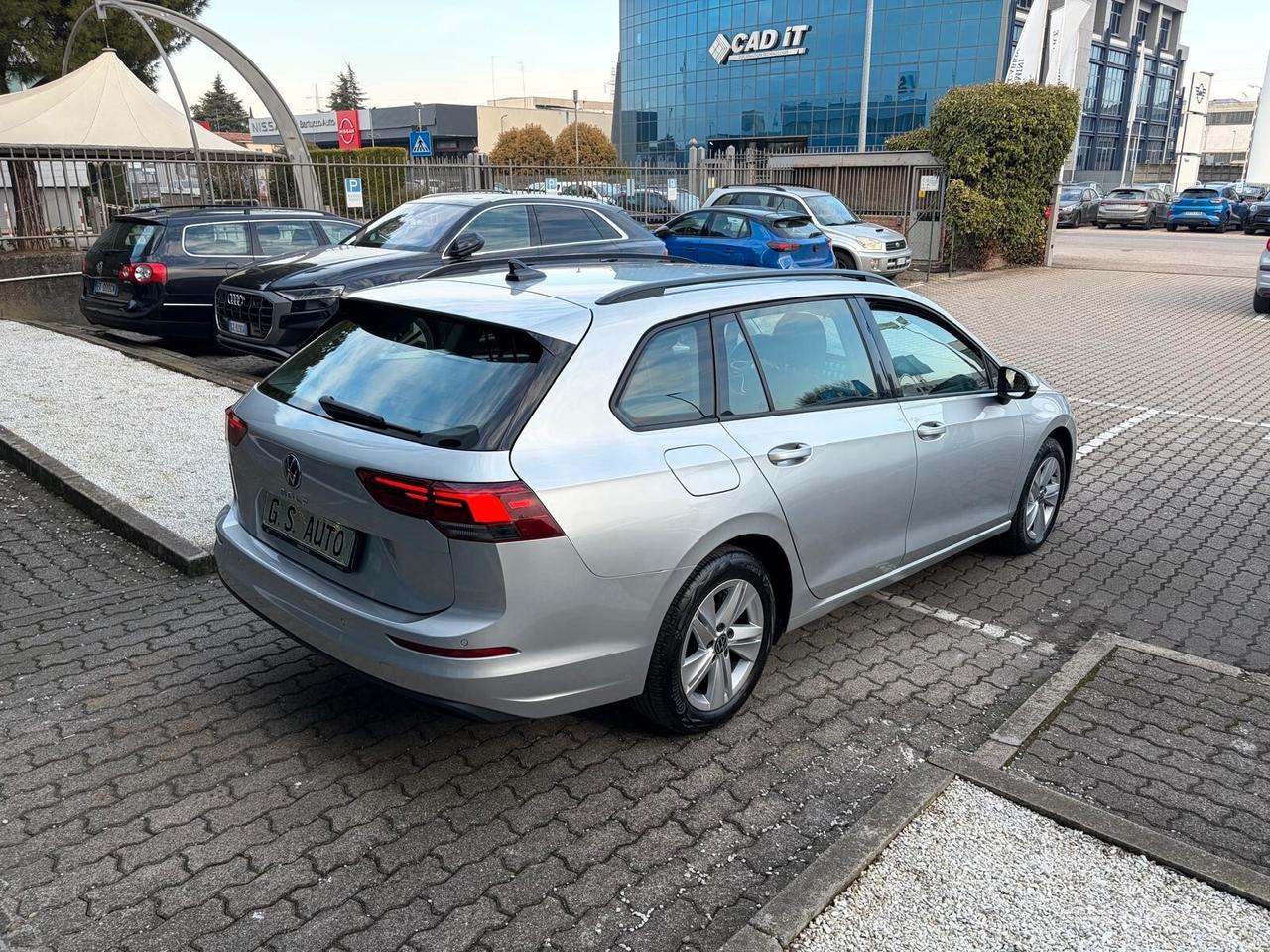 Volkswagen Golf Variant 2.0 tdi 115cv dsg PER NEOPATENTATI