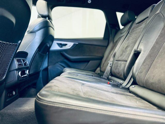 AUDI Q7 3.0 TDI 272 CV Quattro S line - 215.000 Km