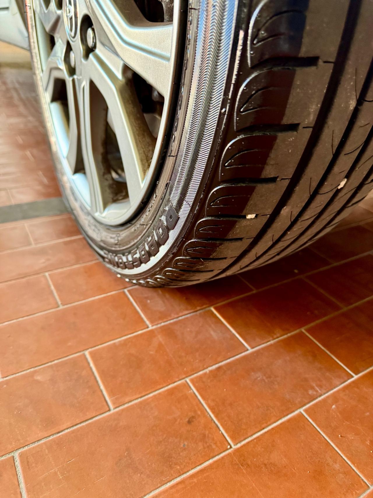 Toyota Yaris 1.3 5 porte Lounge