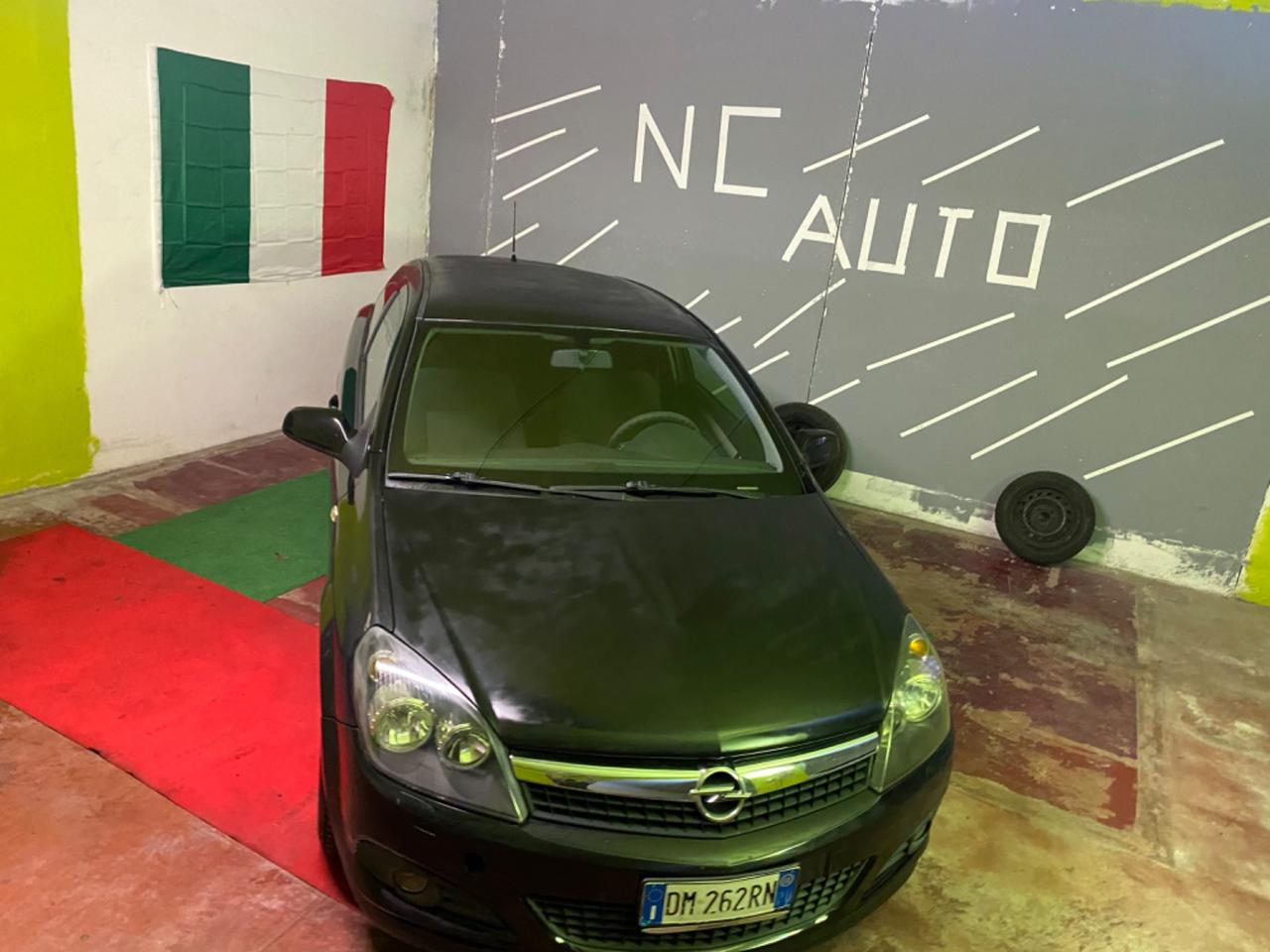 Opel Astra GTC 1.7 CDTI 110CV 3 porte Cosmo