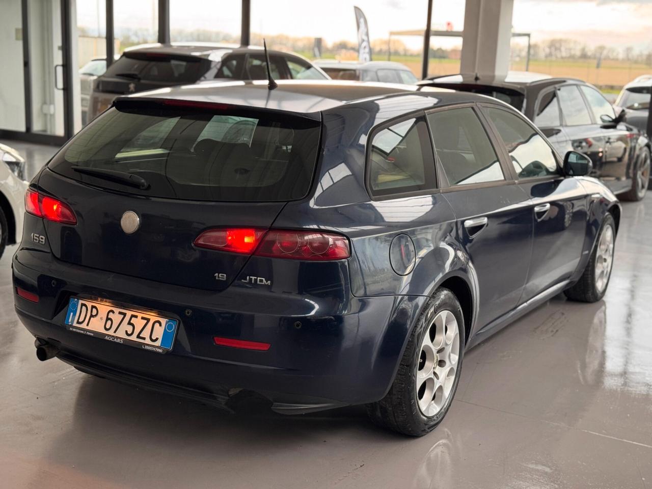 Alfa Romeo 159 1.9 JTDm 16V Sportwagon Distinctive