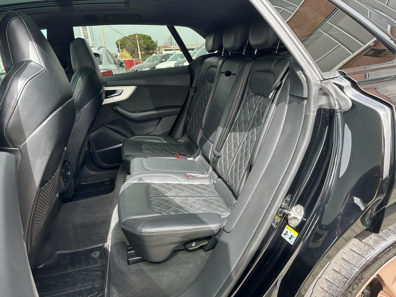 Audi Q8 SQ8 TDI quattro tiptronic