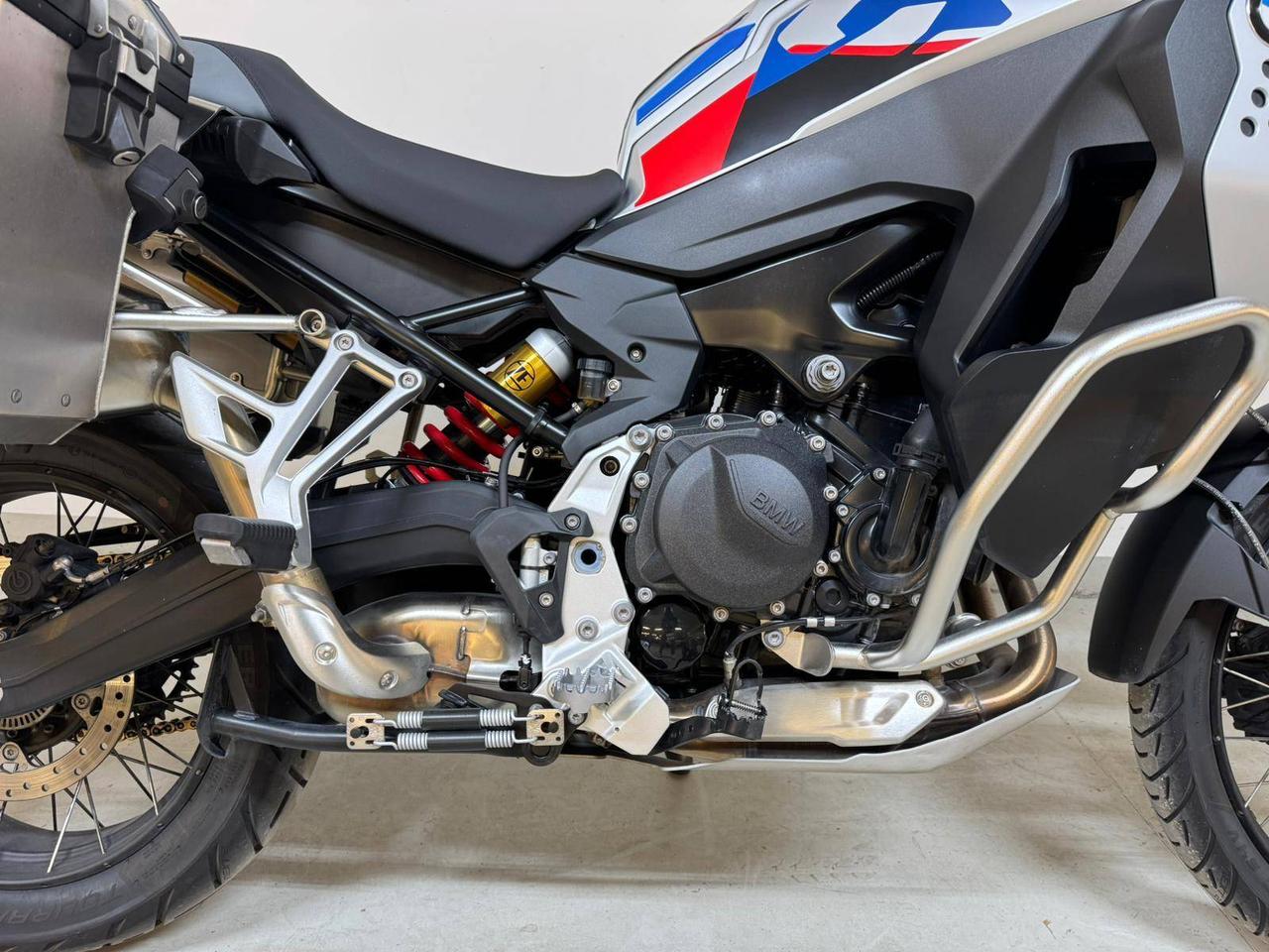 BMW F 900 GS Adventure Ride Pro