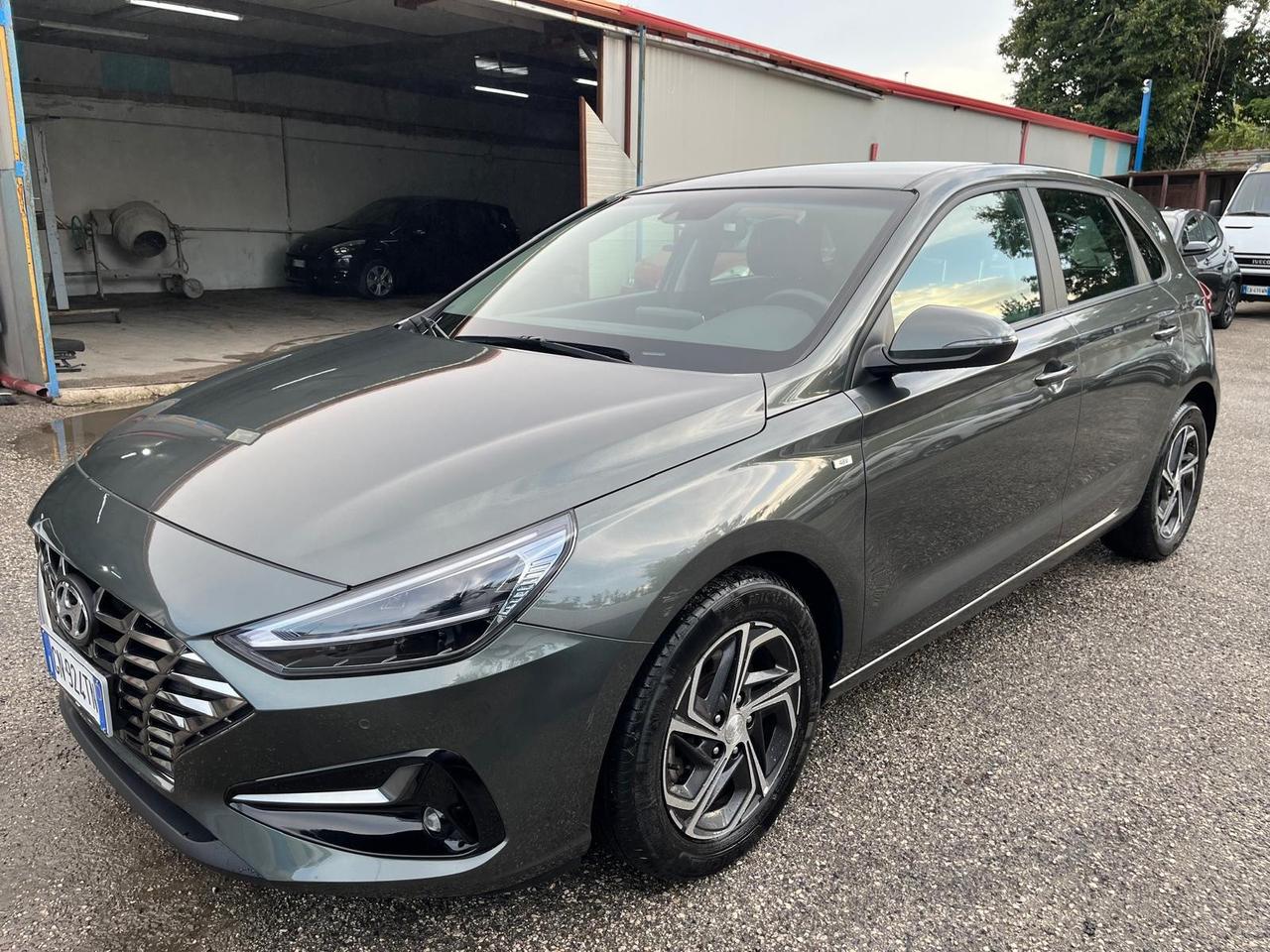 Hyundai i30-5p-1.0 hybrid- full-04/2023