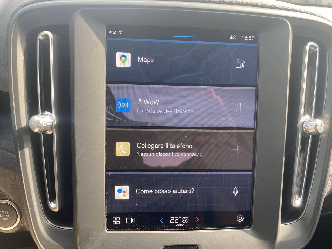 Volvo XC40 B3 (Benzina/Hybrid) Autom. Essential