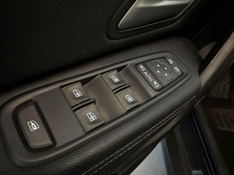 Dacia Duster 1.0 TCe 4x2 100cv Eco-G Journey Up