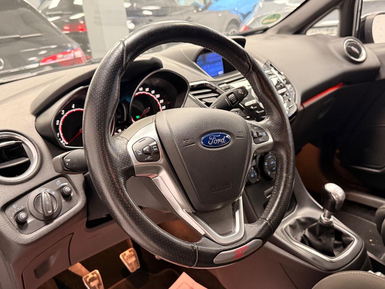 Ford Fiesta ST 1.6 182CV 3 porte ST