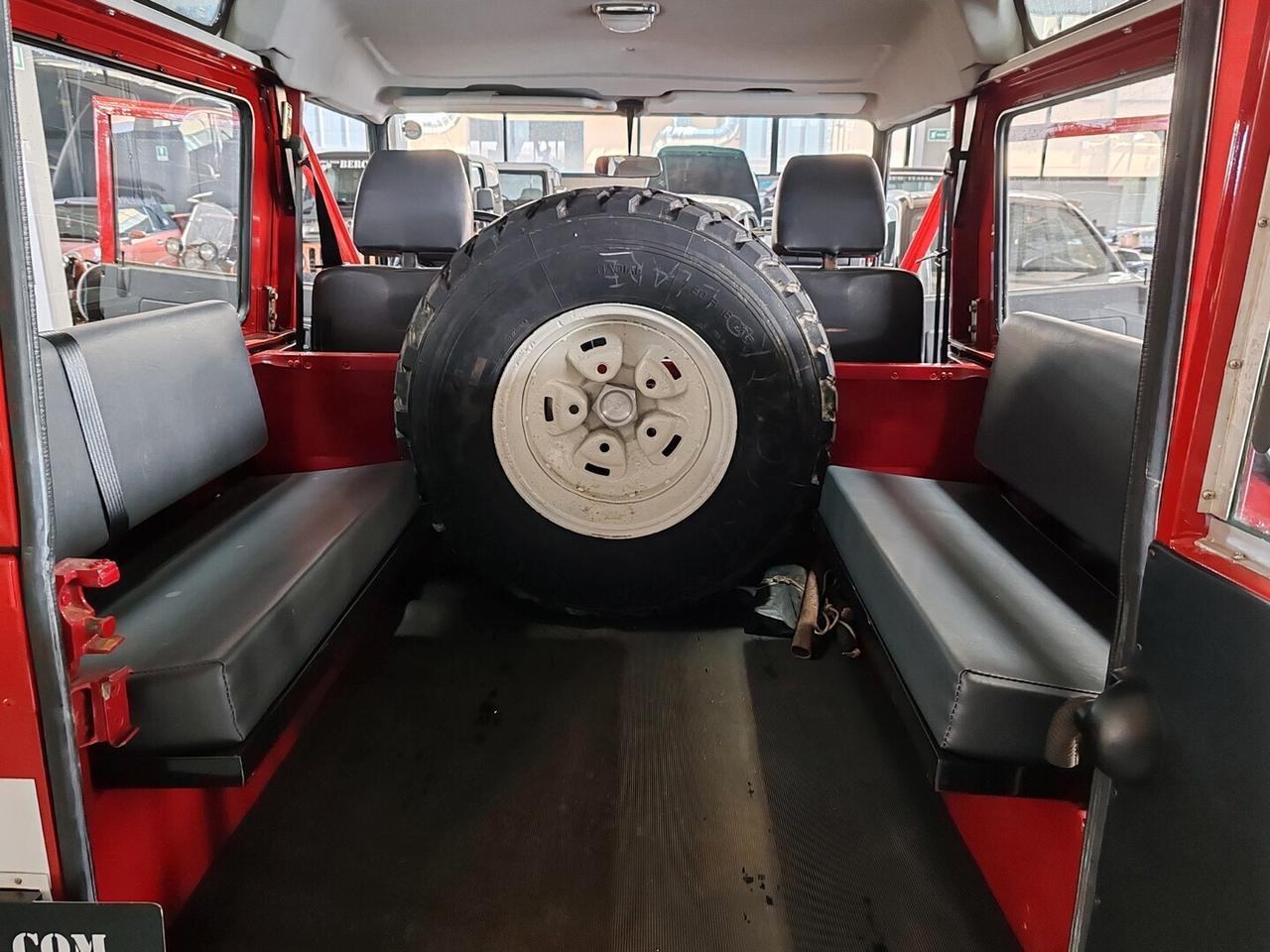Land Rover Defender 90 turbodiesel Station Wagon County