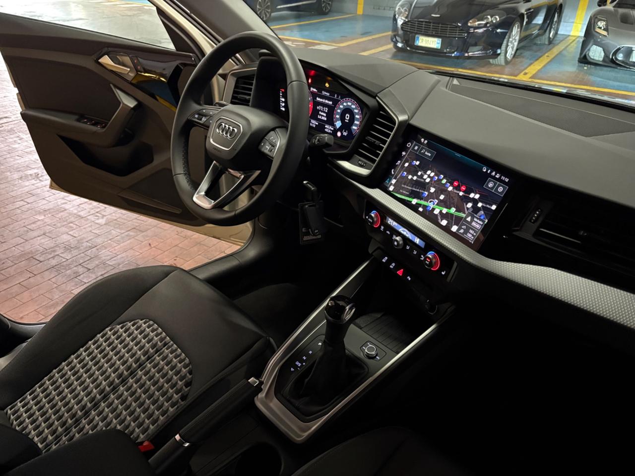 Audi A1 allstreet 35 TFSI S tronic Identity Contrast