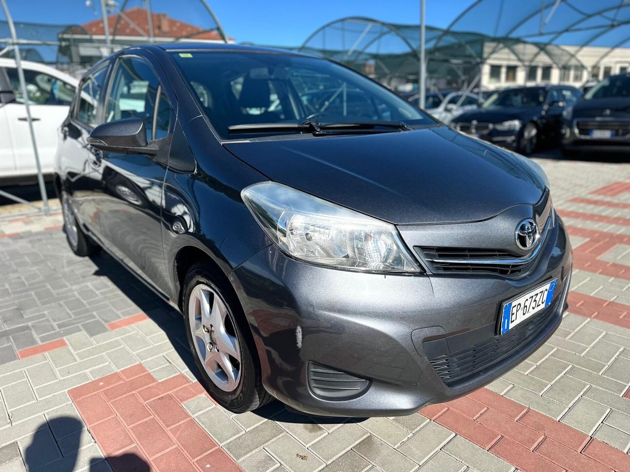 Toyota Yaris 1.0 5P OK NEOPATENTATI Lounge