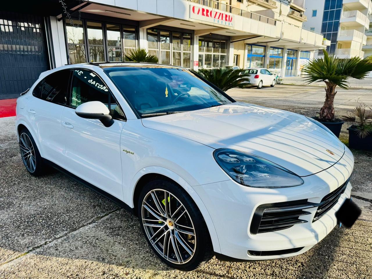 PORSCHE CAYENNE COUPE 3.0 462cv FULL FULL (PERMUTO)