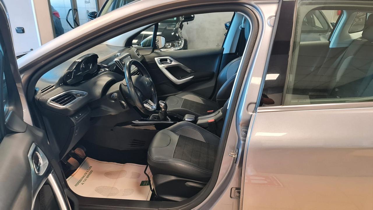 Peugeot 2008 BlueHDi 100 S&S Allure