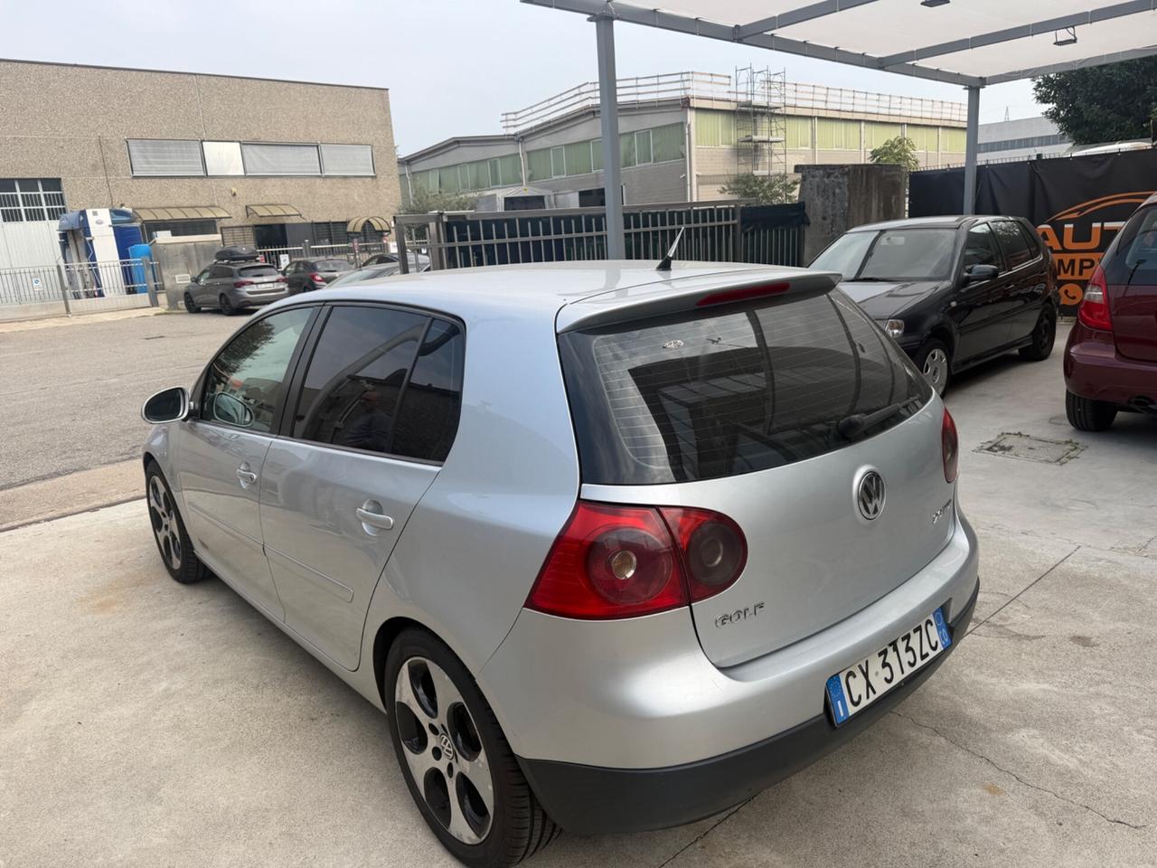 VW GOLF V 2.0TDI CERCHI 17 GTI