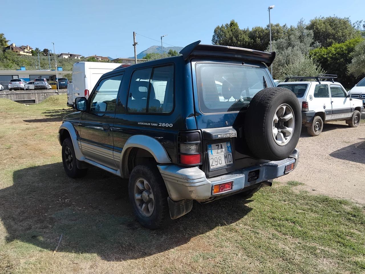 Mitsubishi Pajero 2.8 TDI MT GLS Execut. Autocarro