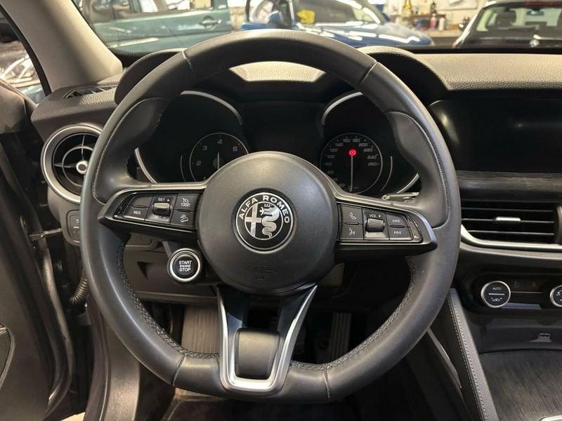 Alfa Romeo Stelvio 2.2 Turbodiesel 160 CV AT8 RWD Super AUTOCARRO