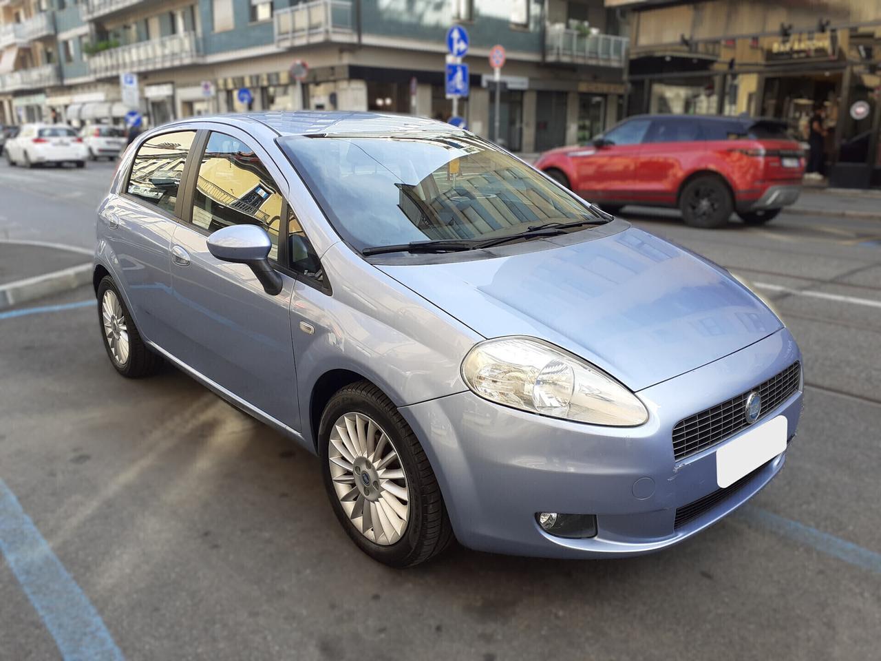 Fiat Punto - APERTI AD AGOSTO