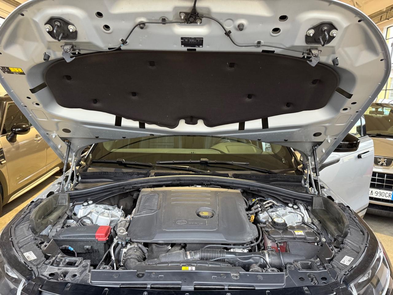 Land Rover Range Velar 2.0D I4 204 CV R-Dynamic S