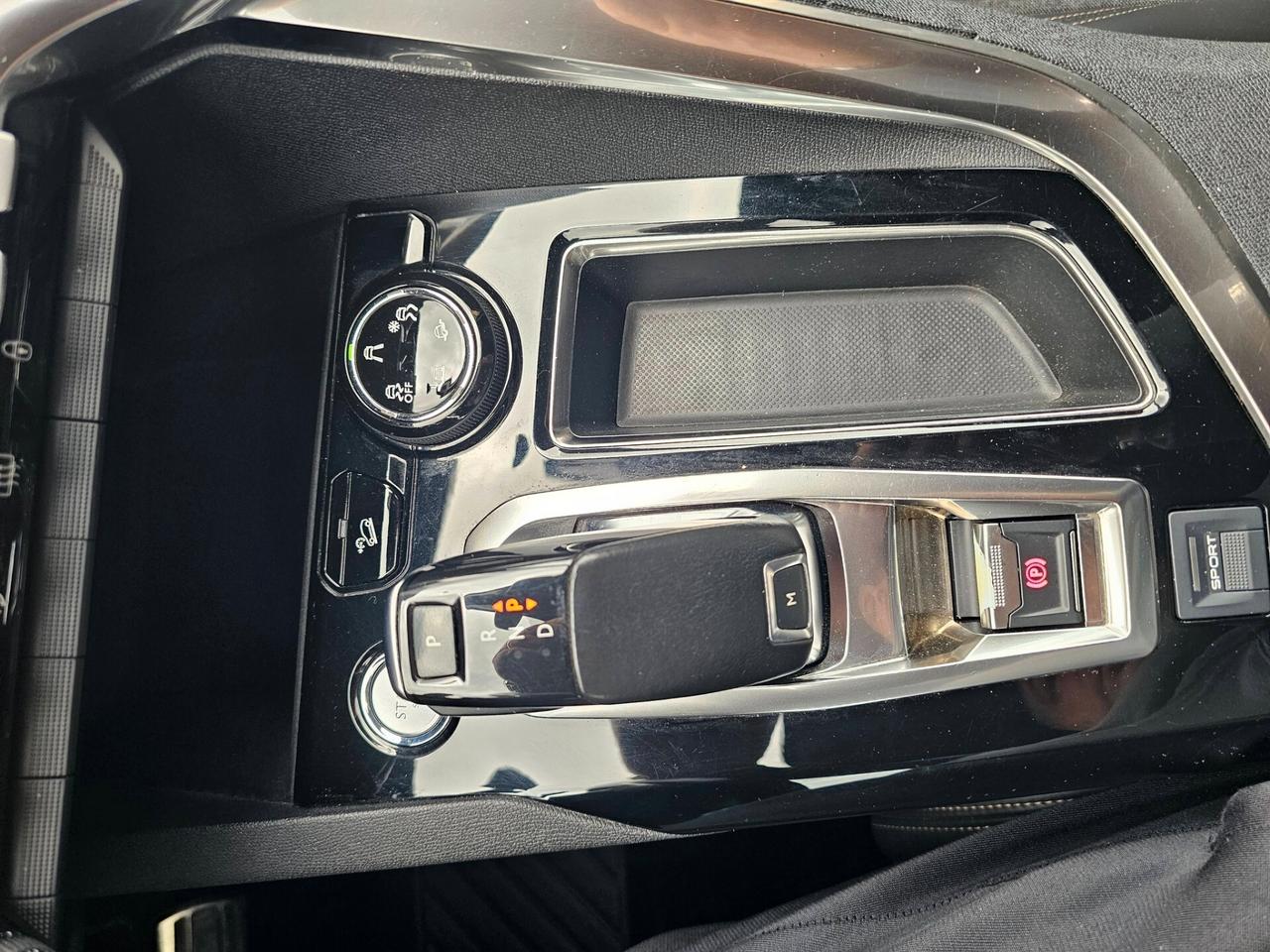 PEUGEOT 3008 1.5 BLUEHDI 130CV EAT8 GT-LINE