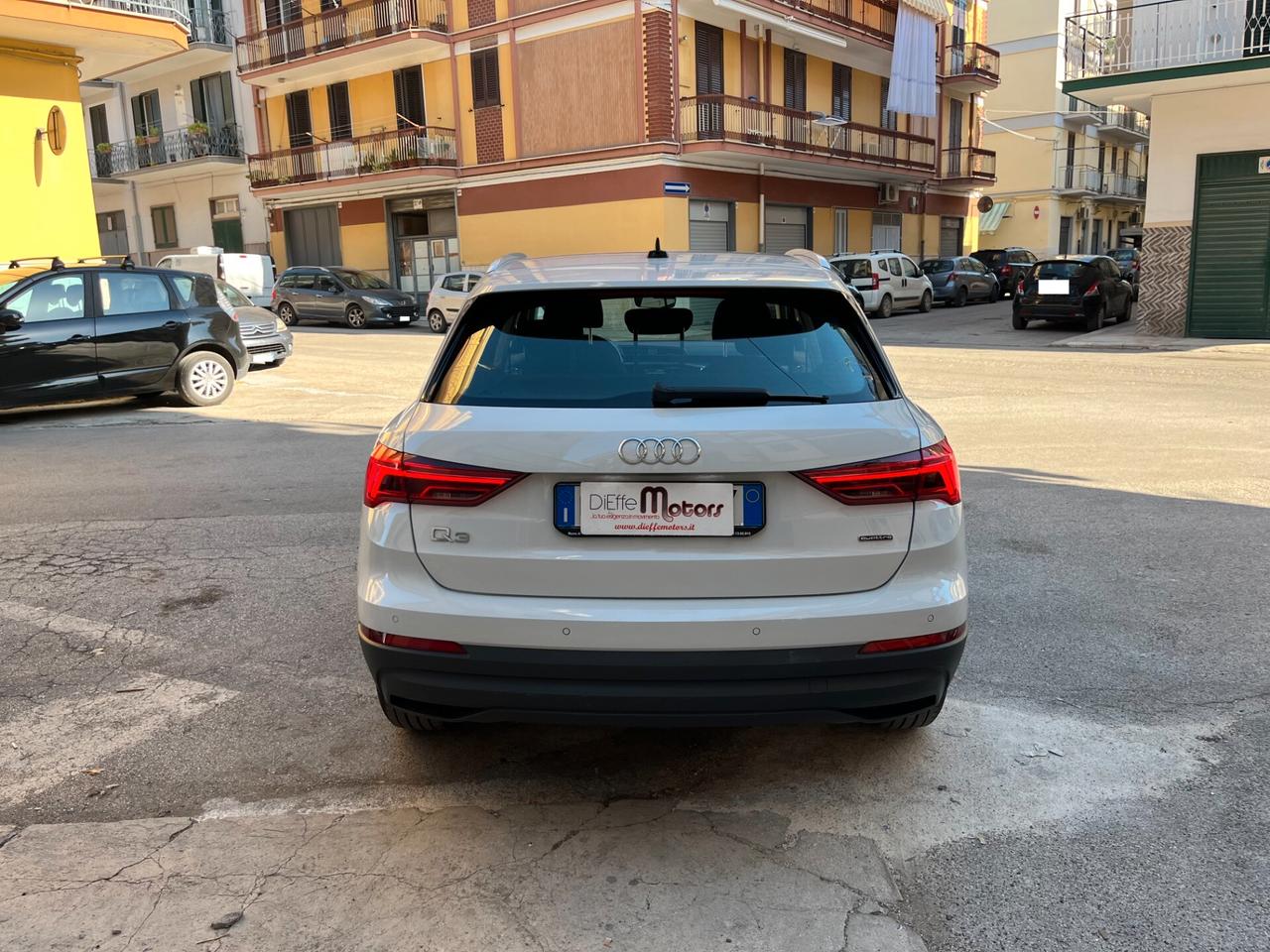 Audi Q3 40 TDI quattro S tronic Business