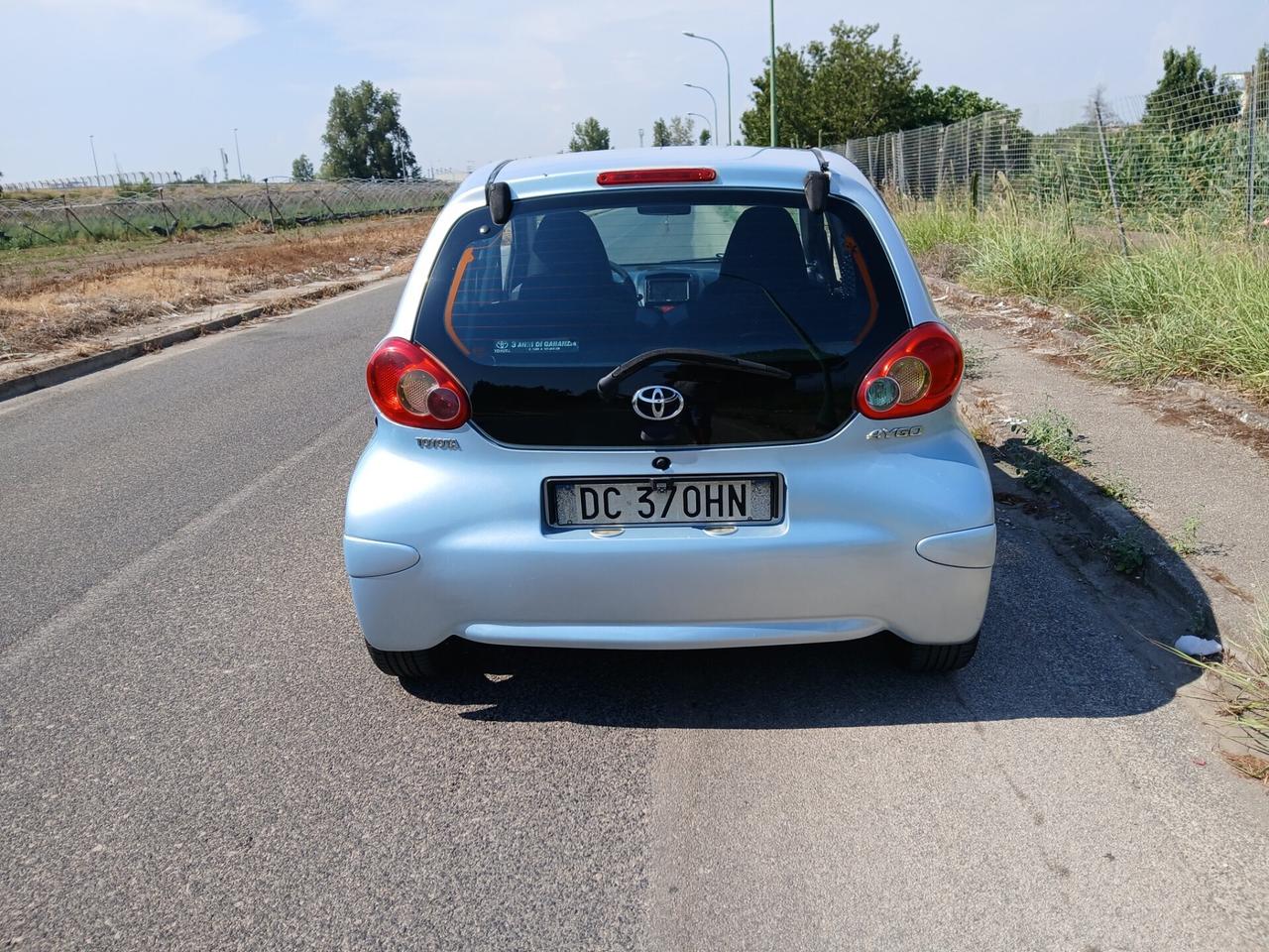 Toyota Aygo 1.0 12V 5 porte Sol 130 Mila km