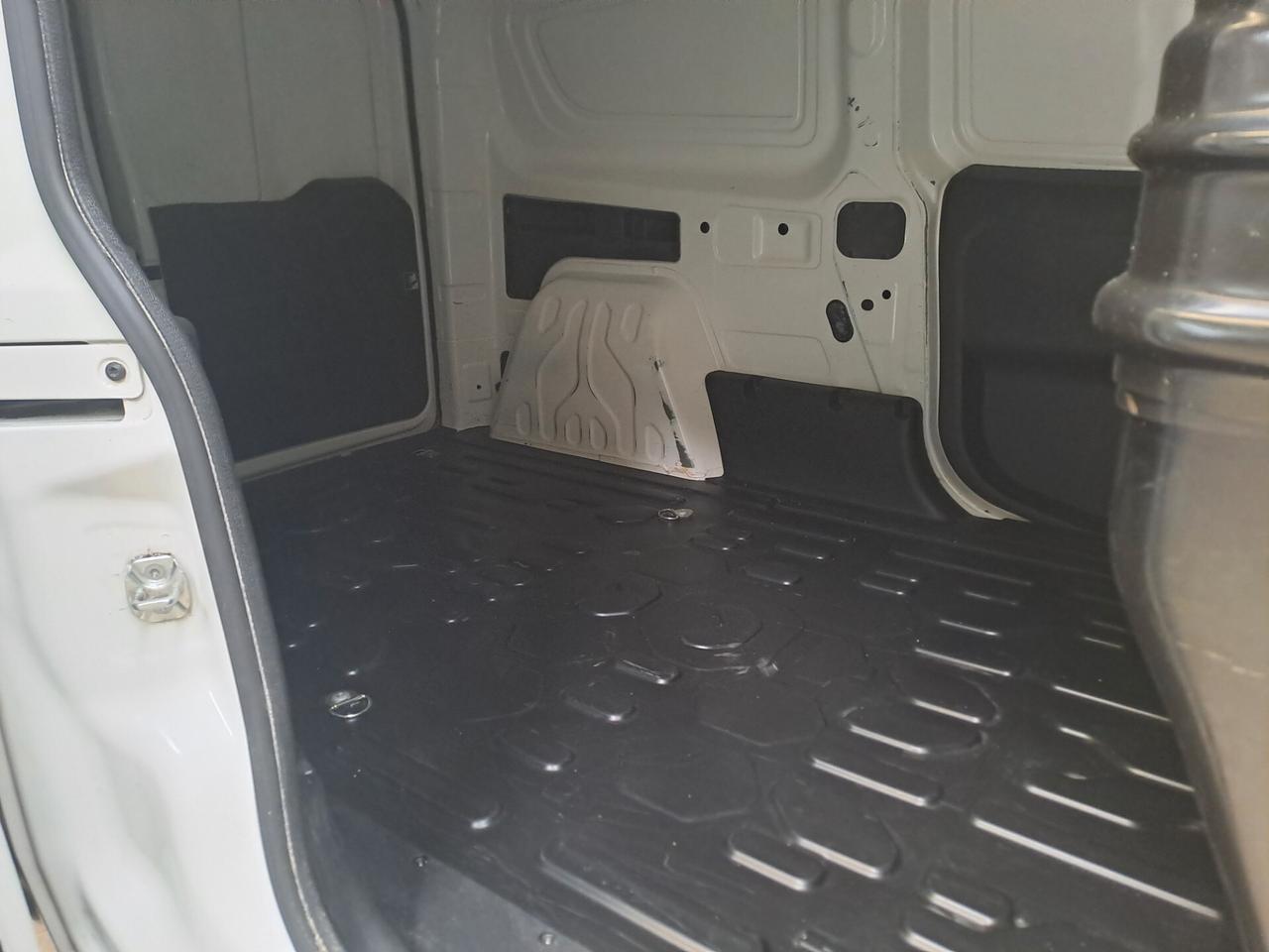 FIAT DOBLO' 1.6 MJT MAXI *3 POSTI* E6