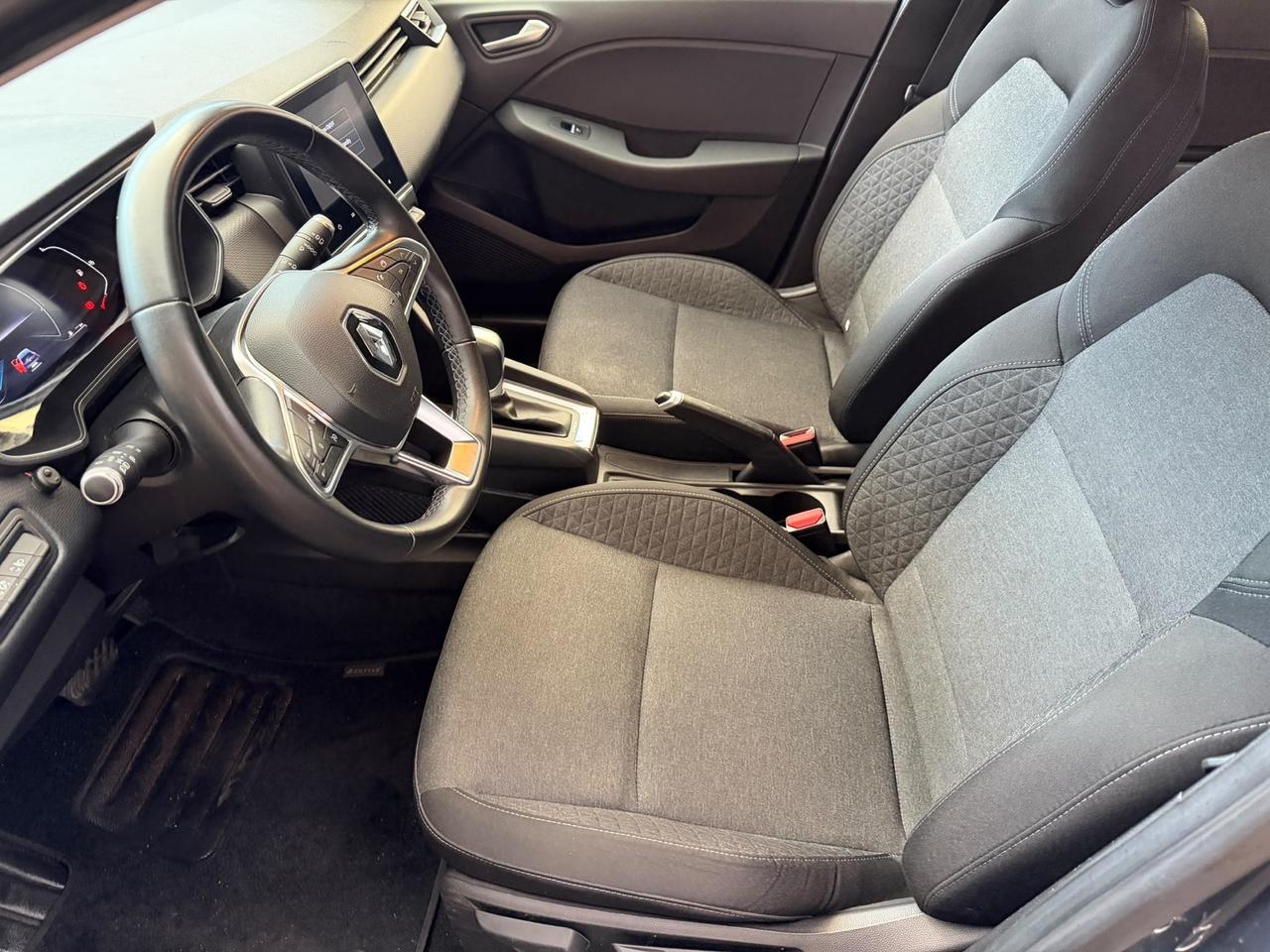 Renault Clio Full Hybrid E-Tech 140 CV 5 porte