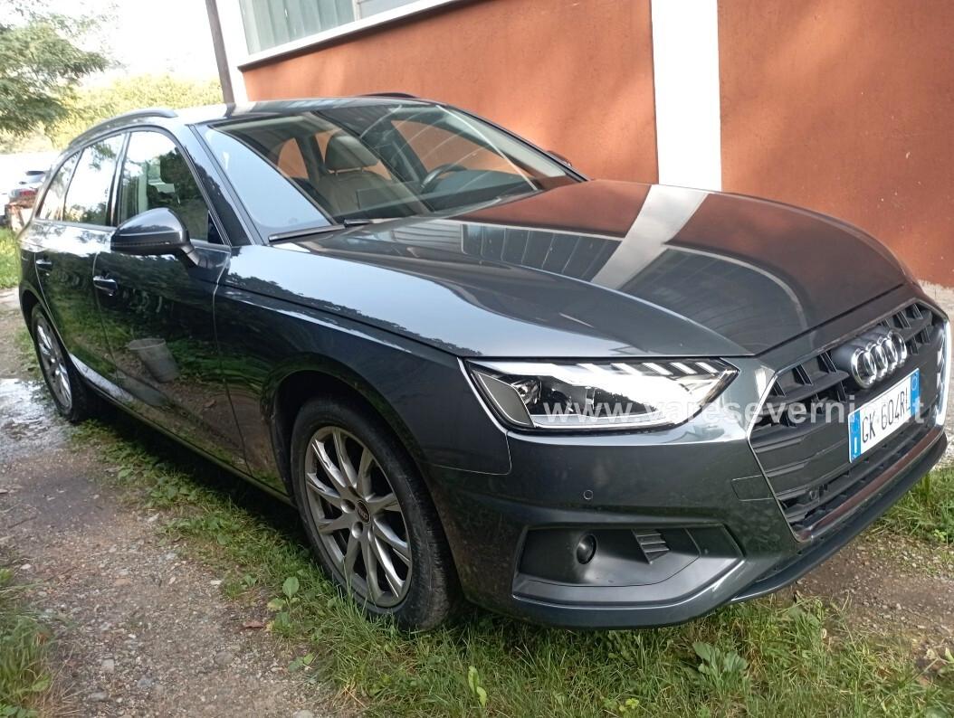 Audi 2.0 A4 35 TDI/163 CV S tronic Business