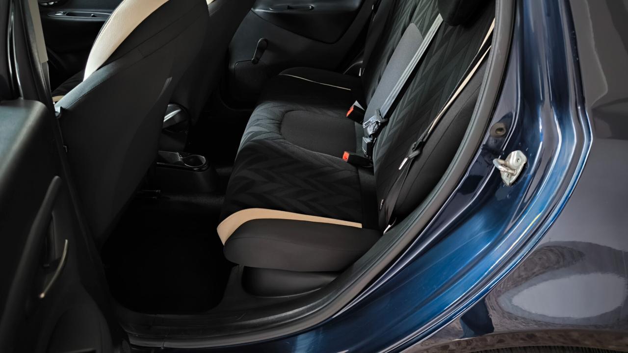 Lancia Ypsilon 1.2 69 CV 5 porte GPL Ecochic Silver