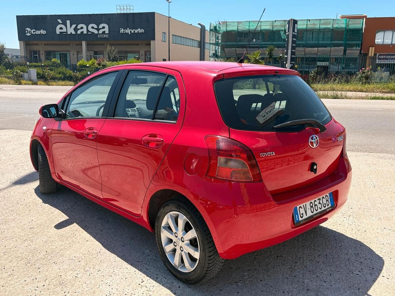 Toyota Yaris 1.3 5 porte Luna